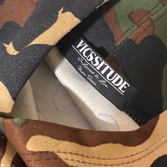 Camouflage Hoodie - Picture 1 of 4